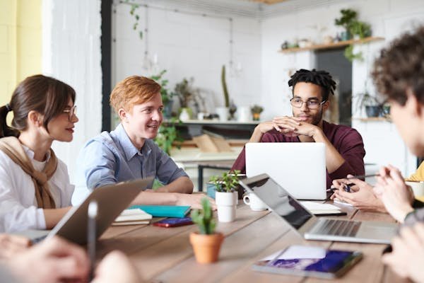 Boostez votre entreprise grâce à une stratégie d’image de marque efficace